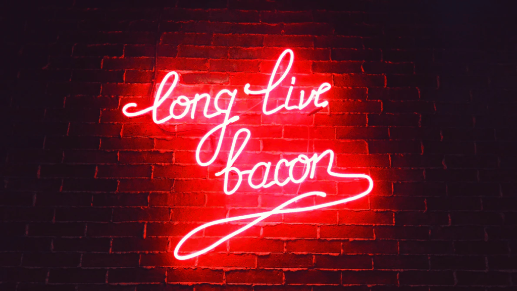 Signe de néon rouge long live bacon